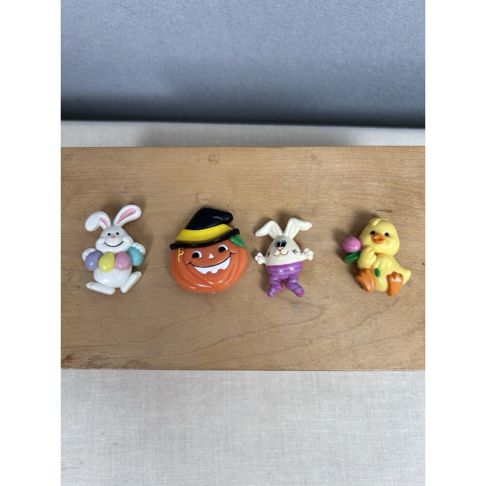 Lot-4 Russ VTG 70's-80's pins: 3 Easter Spring & 1 Fall Halloween Jack O Lantern